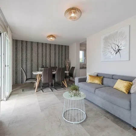 Franica Appartement *